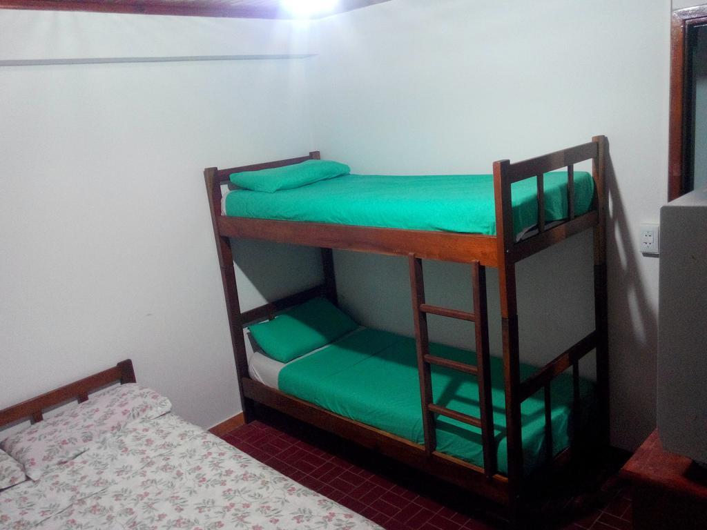 Iguazu Rey Hostel Puerto Iguazú Chambre photo