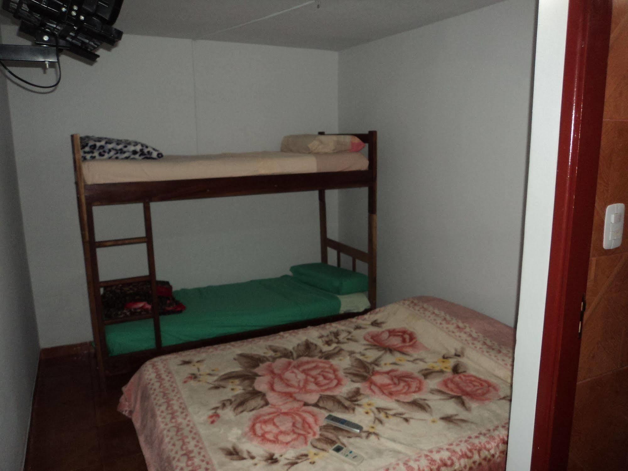 Iguazu Rey Hostel Puerto Iguazú Extérieur photo